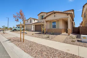 21505 E Sparrow Dr, Queen Creek, AZ 85142 - Photo 2