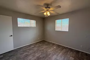 1725 S Farmer Ave, Tempe, AZ 85281 - Photo 20