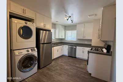 1725 S Farmer Avenue, Tempe, AZ 85281 - Photo 10