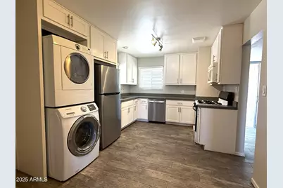 1725 S Farmer Avenue, Tempe, AZ 85281 - Photo 6