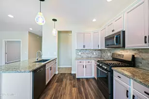 2425 W Bronco Butte Trl, Phoenix, AZ 85085 - Photo 8