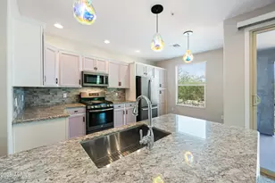 2425 W Bronco Butte Trl, Phoenix, AZ 85085 - Photo 8