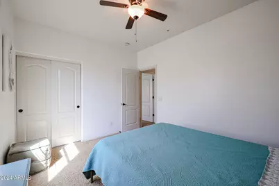 8186 W Colcord Canyon Road, Phoenix, AZ 85043 - Photo 12