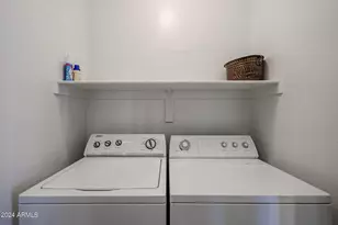 8186 W Colcord Canyon Rd, Phoenix, AZ 85043 - Photo 10