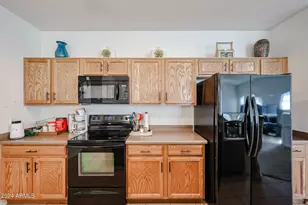 8186 W Colcord Canyon Rd, Phoenix, AZ 85043 - Photo 6