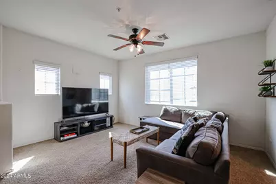 8186 W Colcord Canyon Road, Phoenix, AZ 85043 - Photo 4