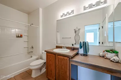 8186 W Colcord Canyon Road, Phoenix, AZ 85043 - Photo 16