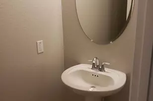 8552 W Midway Ave, Glendale, AZ 85305 - Photo 18