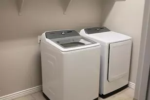 8552 W Midway Ave, Glendale, AZ 85305 - Photo 22