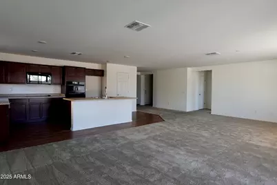 19841 W Cheery Lynn Road, Buckeye, AZ 85396 - Photo 2