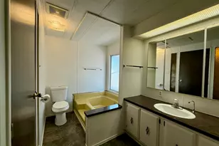 305 S Val Vista Dr, Mesa, AZ 85204 - Photo 10