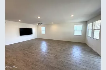 2534 W Chanute Pass, Phoenix, AZ 85041 - Photo 6