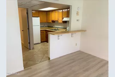 700 W University Drive #111, Tempe, AZ 85281 - Photo 2