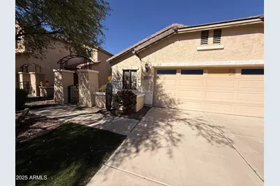 26140 W Runion Drive, Buckeye, AZ 85396 - Photo 2