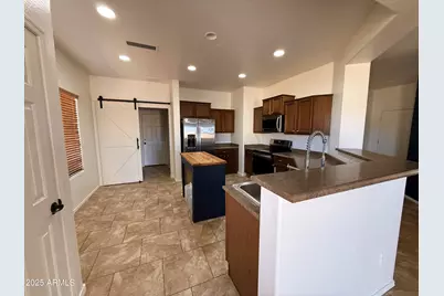 26140 W Runion Drive, Buckeye, AZ 85396 - Photo 6