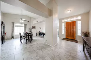 5745 W Mariposa Grande Ln, Glendale, AZ 85310 - Photo 6