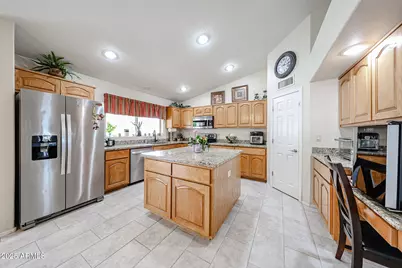 5745 W Mariposa Grande Lane, Glendale, AZ 85310 - Photo 14