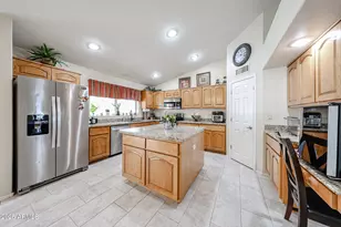 5745 W Mariposa Grande Ln, Glendale, AZ 85310 - Photo 14