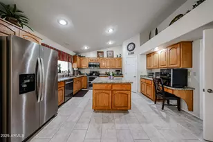 5745 W Mariposa Grande Ln, Glendale, AZ 85310 - Photo 16