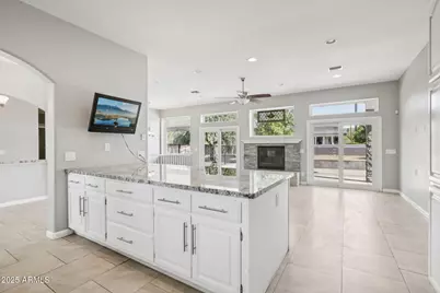 702 W Why Worry Lane, Phoenix, AZ 85021 - Photo 6