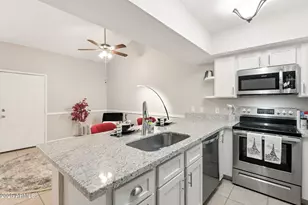 8004 N 32nd Dr, Phoenix, AZ 85051 - Photo 4