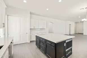 9087 W Limestone Mountain Dr, Casa Grande, AZ 85194 - Photo 8