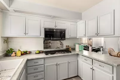 6960 W Peoria Avenue #41, Peoria, AZ 85345 - Photo 2