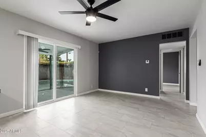 3336 E Earll Drive, Phoenix, AZ 85018 - Photo 8