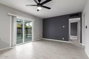 3336 E Earll Dr, Phoenix, AZ 85018 - Photo 8