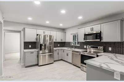 3336 E Earll Drive, Phoenix, AZ 85018 - Photo 10