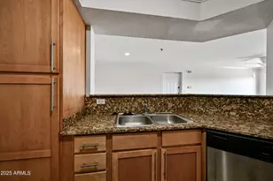 2025 E Campbell Ave, Phoenix, AZ 85016 - Photo 12