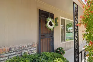 19033 N Signal Butte Cir, Sun City, AZ 85373 - Photo 1