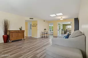 19033 N Signal Butte Cir, Sun City, AZ 85373 - Photo 8