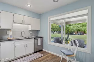 19033 N Signal Butte Cir, Sun City, AZ 85373 - Photo 2