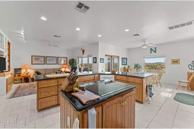 2965 W Saddleridge Way, Wickenburg, AZ 85390 - Photo 10