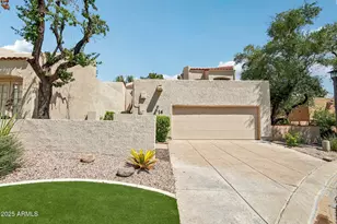 2626 E Arizona Biltmore Cir, Phoenix, AZ 85016 - Photo 2