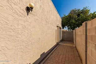 704 S Lebanon Ln, Tempe, AZ 85288 - Photo 26