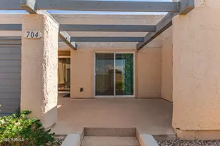 704 S Lebanon Ln, Tempe, AZ 85288 - Photo 2