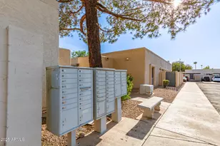 704 S Lebanon Ln, Tempe, AZ 85288 - Photo 30