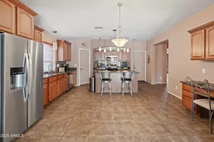 2911 E Quiet Hollow Ln, Phoenix, AZ 85024 - Photo 8