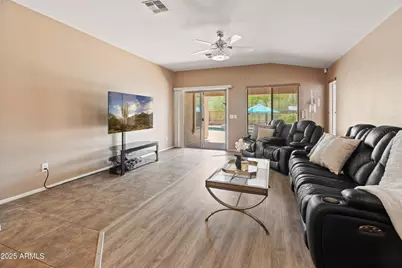 2911 E Quiet Hollow Lane, Phoenix, AZ 85024 - Photo 12