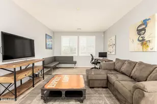 28757 N 121st Ln, Peoria, AZ 85383 - Photo 14