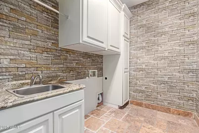 2912 E Vaughn Avenue, Gilbert, AZ 85234 - Photo 40