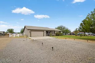 33066 N Brinlee Ln, San Tan Valley, AZ 85143 - Photo 4