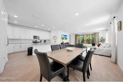 98 E Leo Place, Chandler, AZ 85249 - Photo 4