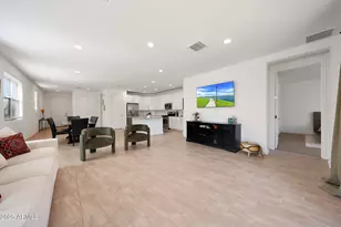 98 E Leo Pl, Chandler, AZ 85249 - Photo 14