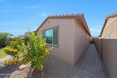 98 E Leo Place, Chandler, AZ 85249 - Photo 34