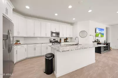 98 E Leo Place, Chandler, AZ 85249 - Photo 8