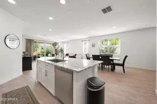 98 E Leo Pl, Chandler, AZ 85249 - Photo 10