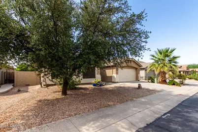 43572 W Sunland Drive, Maricopa, AZ 85138 - Photo 4